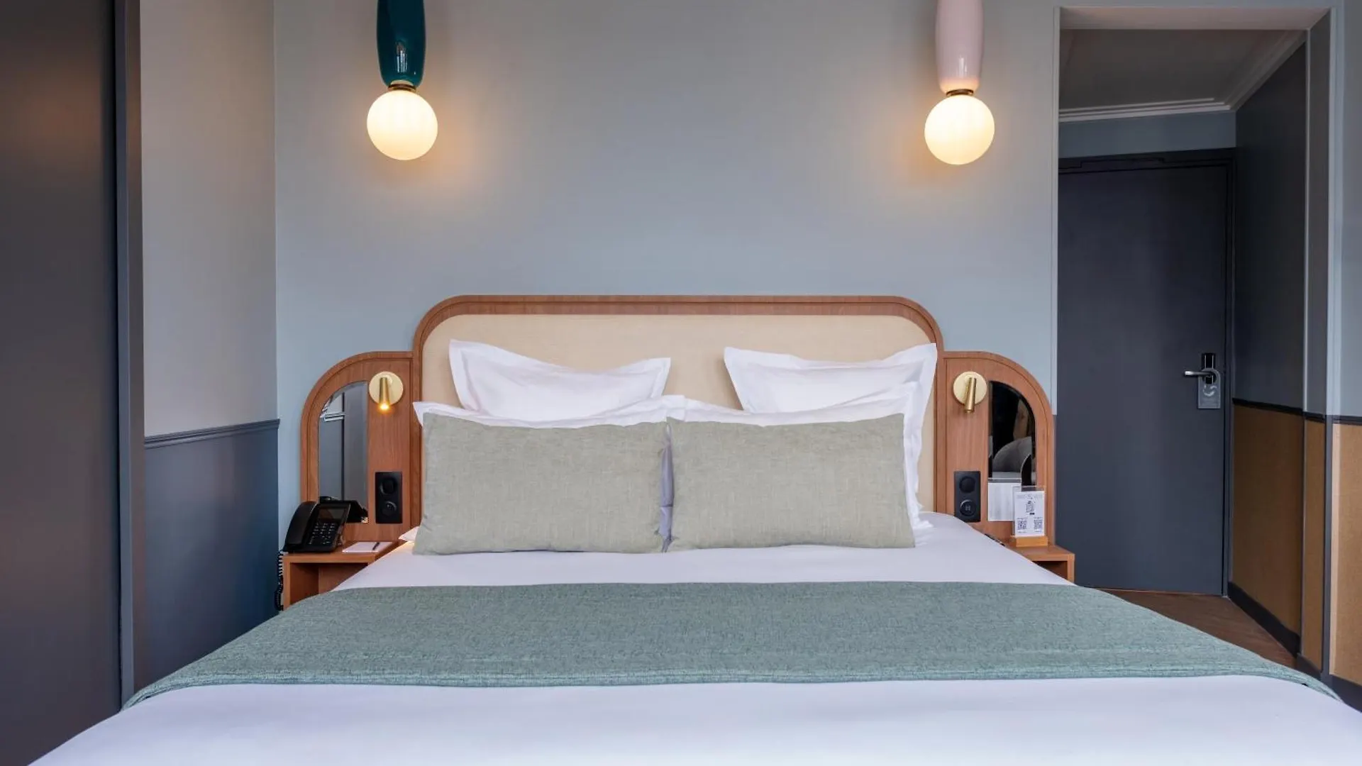 Grand Saint Michel Hotel 4*
