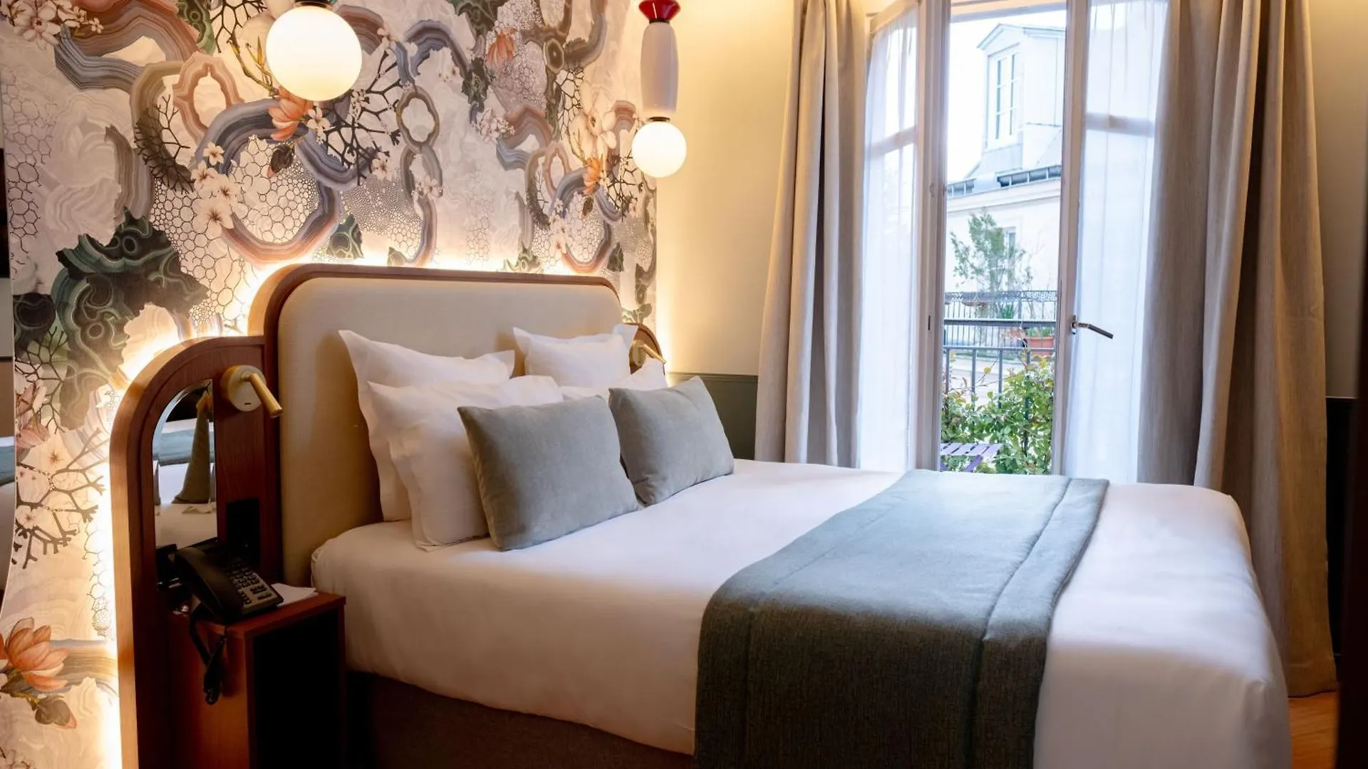 Hotel Grand Saint Michel Paris