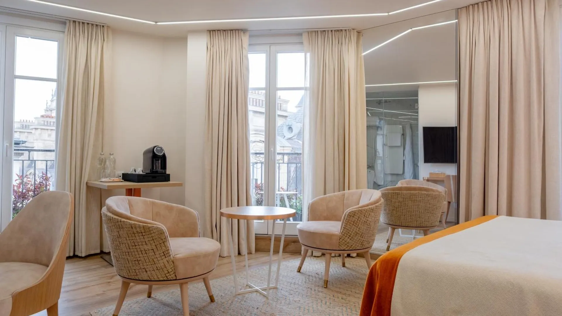 Grand Saint Michel 4* Paris