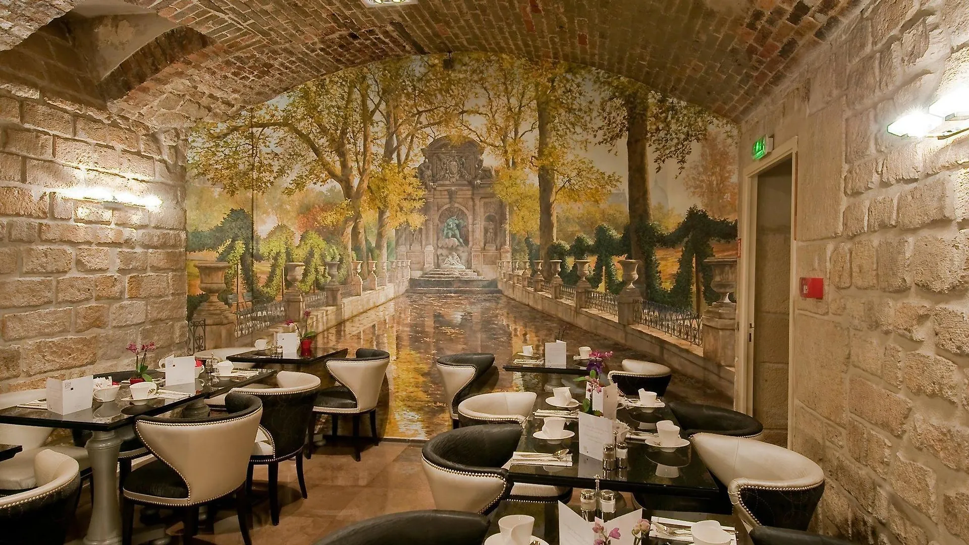 Grand Saint Michel Otel 4*